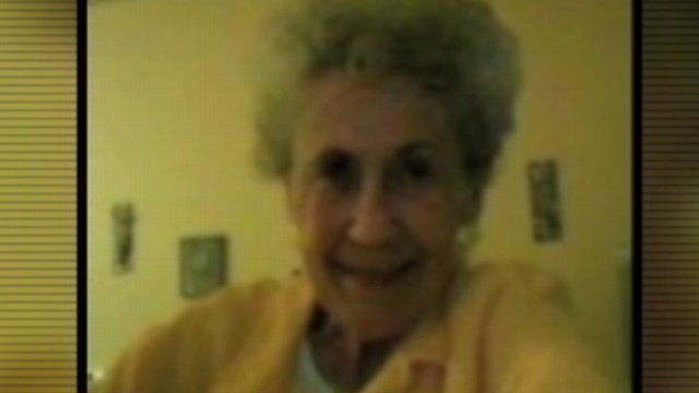 VIDEO: A 911 operator pleaded with the nurse to give the woman CPR after she collapsed.