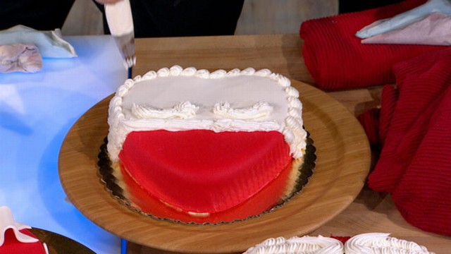 VIDEO:  "The Cake Boss" shares some tricks and recipes from his book.