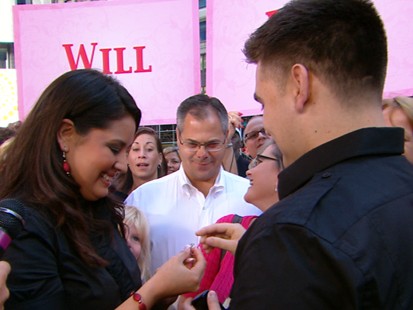 VIDEO: Richard Guzman asks girlfriend Anaise Sandoval to be his wife.