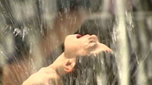 VIDEO: Residents from Maine to Ohio are bracing for scorching temperatures.