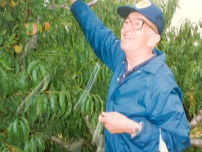 A picture of an elderly man.