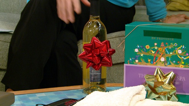 VIDEO: Juju Chang looks at when its appropriate to pass along a gift youve received.