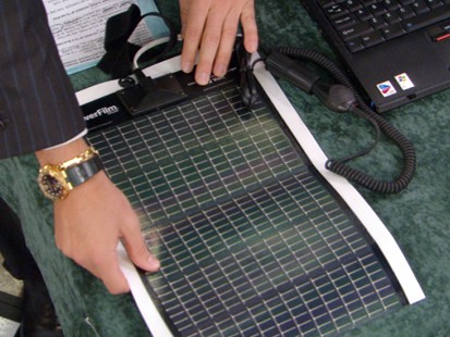 VIDEO: Novothink Surge products use solar energy to power chargers.