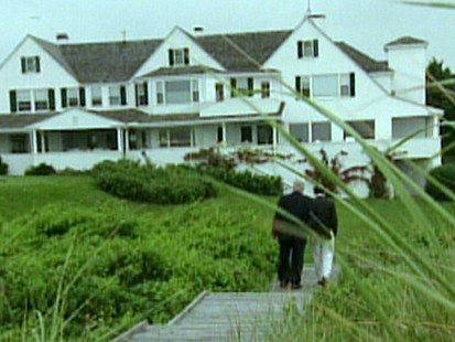 VIDEO: Political World Remembers Ted Kennedy