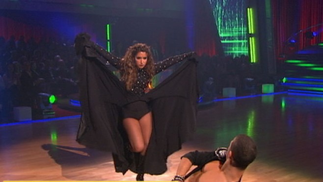 VIDEO: Suspicious Package Sent to "Dancing With the Stars"