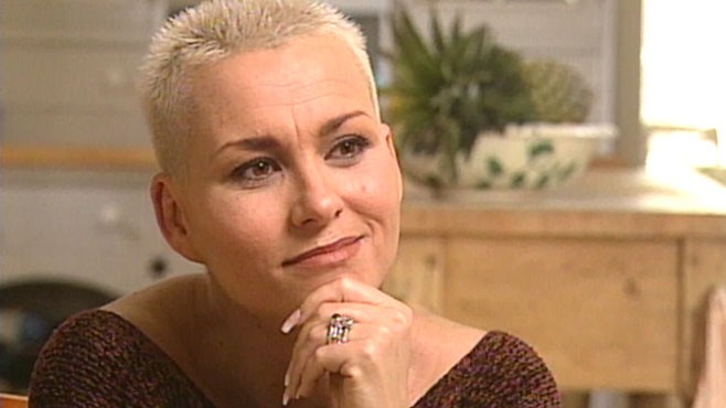 Now Playing: Susan Powter 15 Years Ago: The Master Motivator - abc_gma_flashback_powter_100928_wg