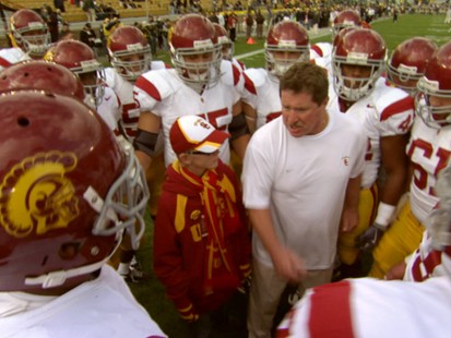 VIDEO: After losing his sight to cancer treatment, Jake Olson inspires USCs Trojans.