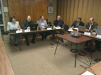 VIDEO: Recession casualties join social networking organizations to stay focused.