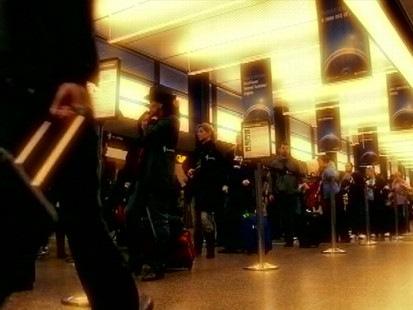 VIDEO: American and Delta Airlines pull out of travel websites.