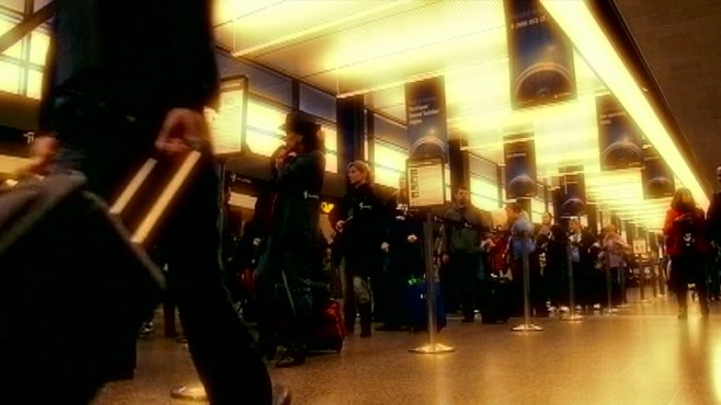 VIDEO: American and Delta Airlines pull out of travel websites.