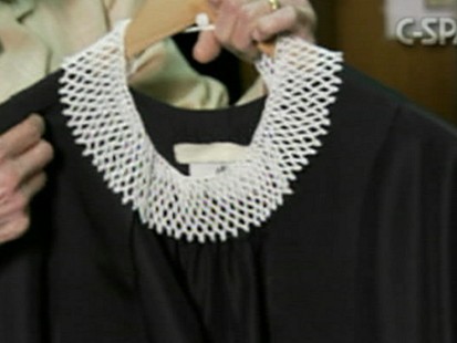 VIDEO: Sonia Sotomayors female predecessors had difficulty finding appropriate robes.
