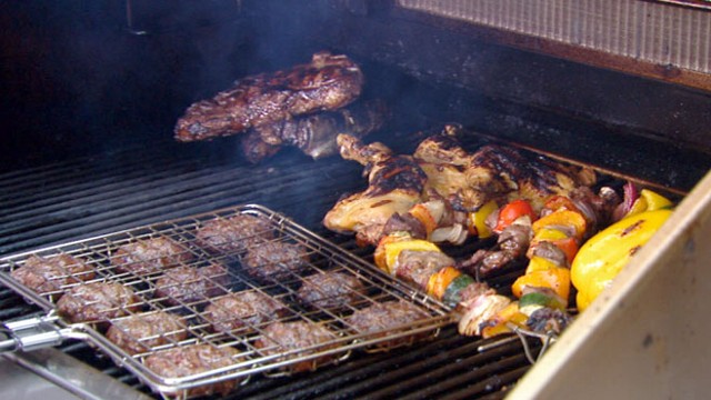 VIDEO: Liz Vaccariello has five new gadgets to enhance your neighborhood BBQ.