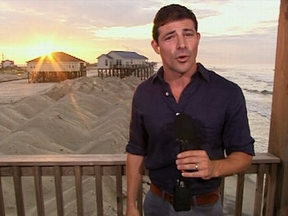 VIDEO: Popular vacation spots along the Gulf coast are empty because of the oil spill.