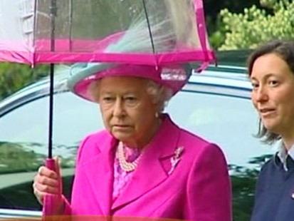 VIDEO: Buckingham Palace adds an organic vegetable patch to the garden.