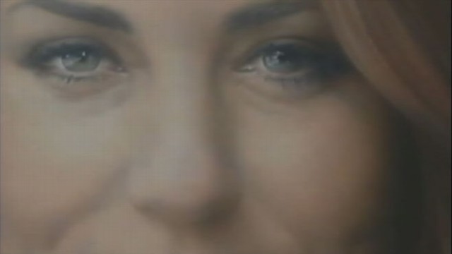 VIDEO: Kate Middleton?s First Royal Portrait Revealed