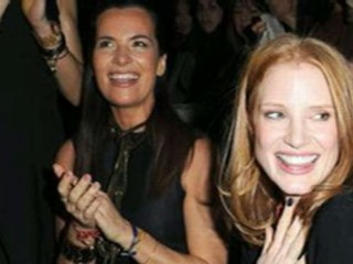 ABC News - GMA - Jessica Chastain Takes Oscar Call At Fashion Show