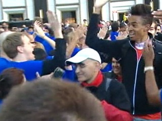 Watch: iPhone 5 Hype: Did Apple Deliver to Excited Fans?