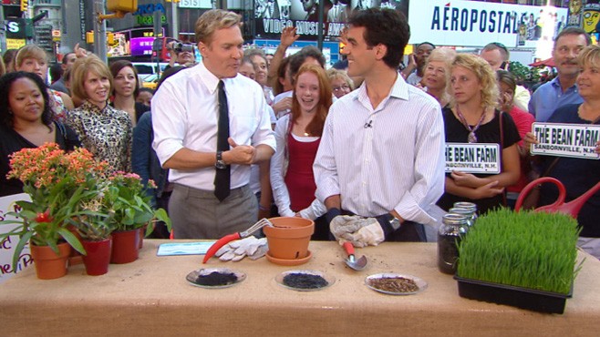 VIDEO: Green Your Plant Soil