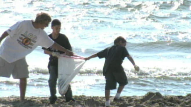 VIDEO: Surfer Laird Hamilton discusses the International Costal Cleanup event.