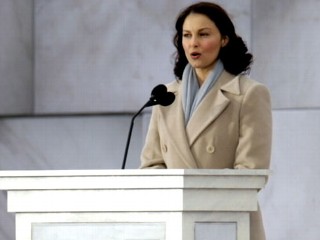 Watch: Ashley Judd Could Take on Mitch McConnell in Political Campaign