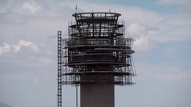 VIDEO: Thousands arent getting paid because Congress cant agree on the FAA budget.