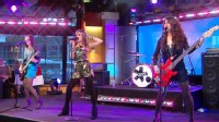 VIDEO: The girl group performs the title track of its new album. 