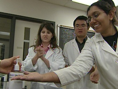 VIDEO: Soaps and sanitizers are tested to see which yields the ultimate cleanliness.