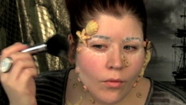 VIDEO: Goldie Starling, 30, transforms herself into Davy Jones in elaborate makeup tutorial.