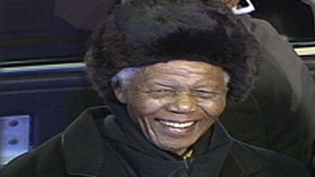 VIDEO: Former South African president taken to the hospital with a stomach ailment.