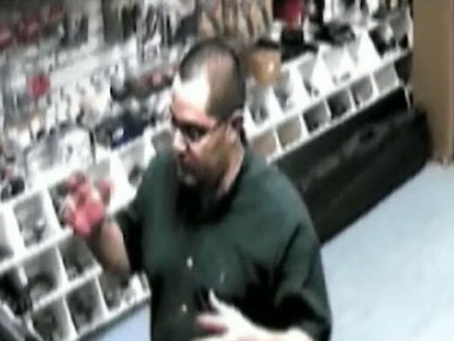 VIDEO: Fla. Police Nab Man in Thanksgiving Killings of 4