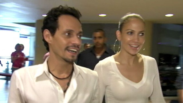VIDEO: Musician explains working with Jennifer Lopez shortly after filing for divorce.