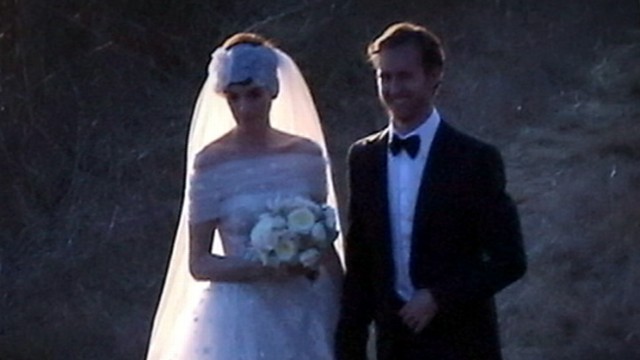 VIDEO: Actress is latest Hollywood celebrity to get hitched without press catching wind.
