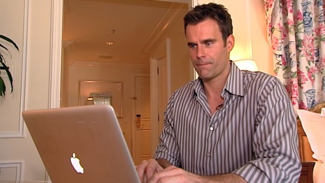 VIDEO: Cameron Mathison saves the day for V-Day procrastinators who need gift ideas.