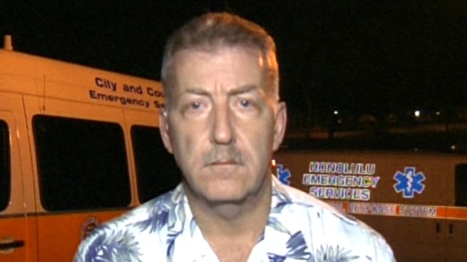 VIDEO: Honolulu Mayor Peter Carlisle aims for an orderly evacuation.