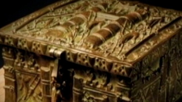 VIDEO: A Texas woman, 33, was looking for millions in gold and jewels in New Mexicos mountains.