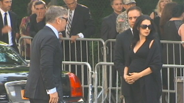 VIDEO: The actor exploded at a story claiming his wife tweeted during James Gandolfinis funeral.