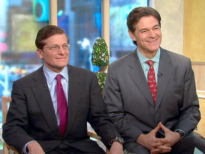 A picture of Doctors Mehmet Oz and Michael Roizen.