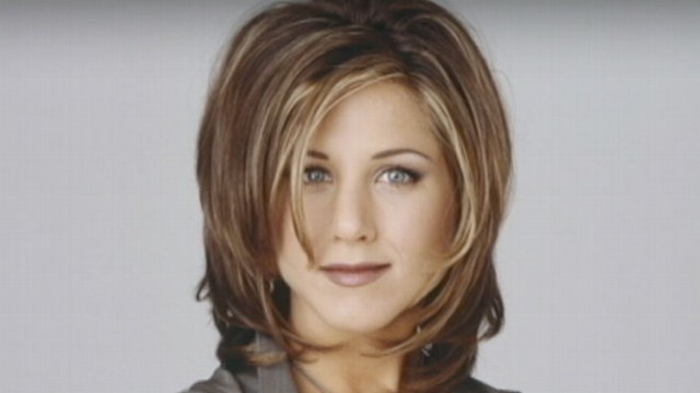 VIDEO: "Friends" star, who "grew up with the worst hair," reveals tips to avoid bad hair days.