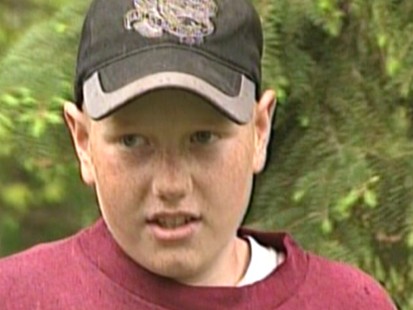 VIDEO: Police look for the Minnesota family who defied a judges orders.