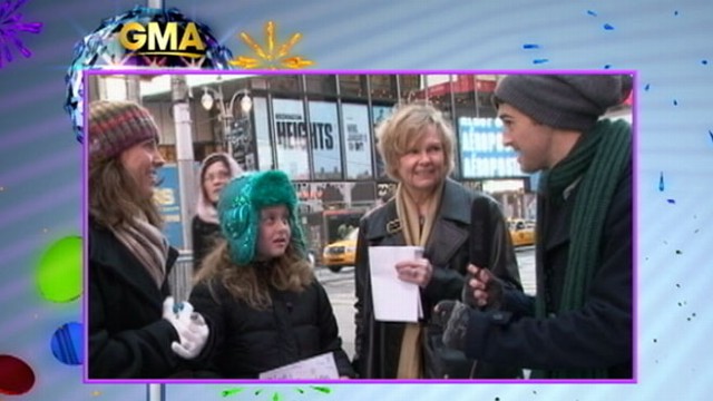 VIDEO: "GMA" sees whether viewers remember the lyrics to classic New Years song.