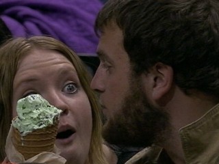 Watch: Man Explains Not Sharing Ice Cream With Girlfriend at NBA Game