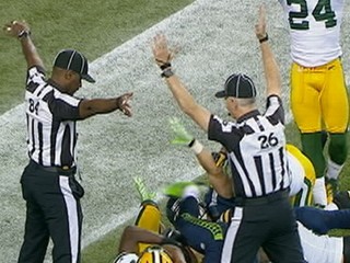 Watch: 'Monday Night Football' Blown Call: NFL Refs Back to Negotiating?