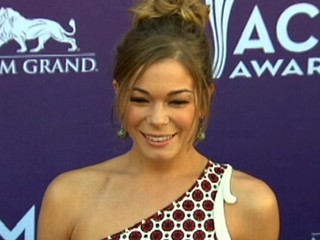 Watch: LeAnn Rimes Sues Dentist