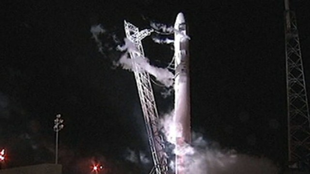 VIDEO: First non-NASA rocket was supposed to connect with International Space Station.