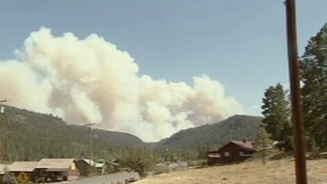 VIDEO: ABC News Clayton Sandell reports on the fires growing in eastern Arizona.