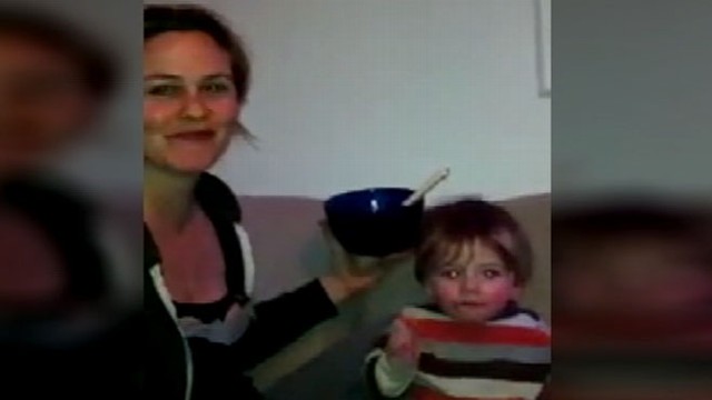 VIDEO: Alicia Silverstone Defends Pre-Chewing Sons Food