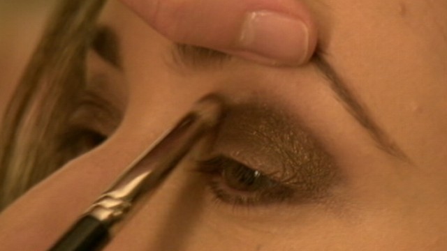 VIDEO: Save time and look your best with some of the most efficient makeup applicators on the market.