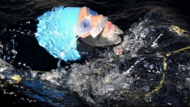 VIDEO: 62-year-old woman battles storms and jellyfish in her quest for a record swim.