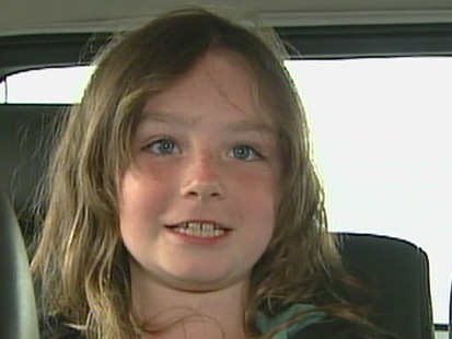 VIDEO: Dad Has Emotional Reunion With Daughter While Abducted Mom Stays in Jail