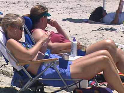 VIDEO: Five ways to save money on your vacation.
